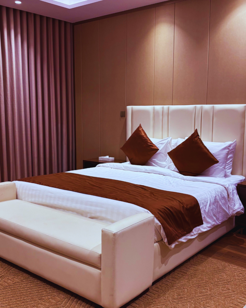The Luxurious Embrace of a Chocolate Color Bed Room Theme