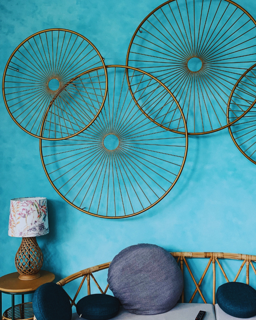 Metallic Wall Art Accents for Luxury Living Rooms